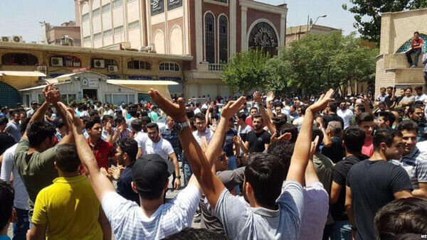 جامعه مطالبات زنان را پذیرفته اما حکمران نه؛ «آمار مهاجرت آنقدر هست که جمعیت ایرانیان خارج از کشور را تغییر دهد»