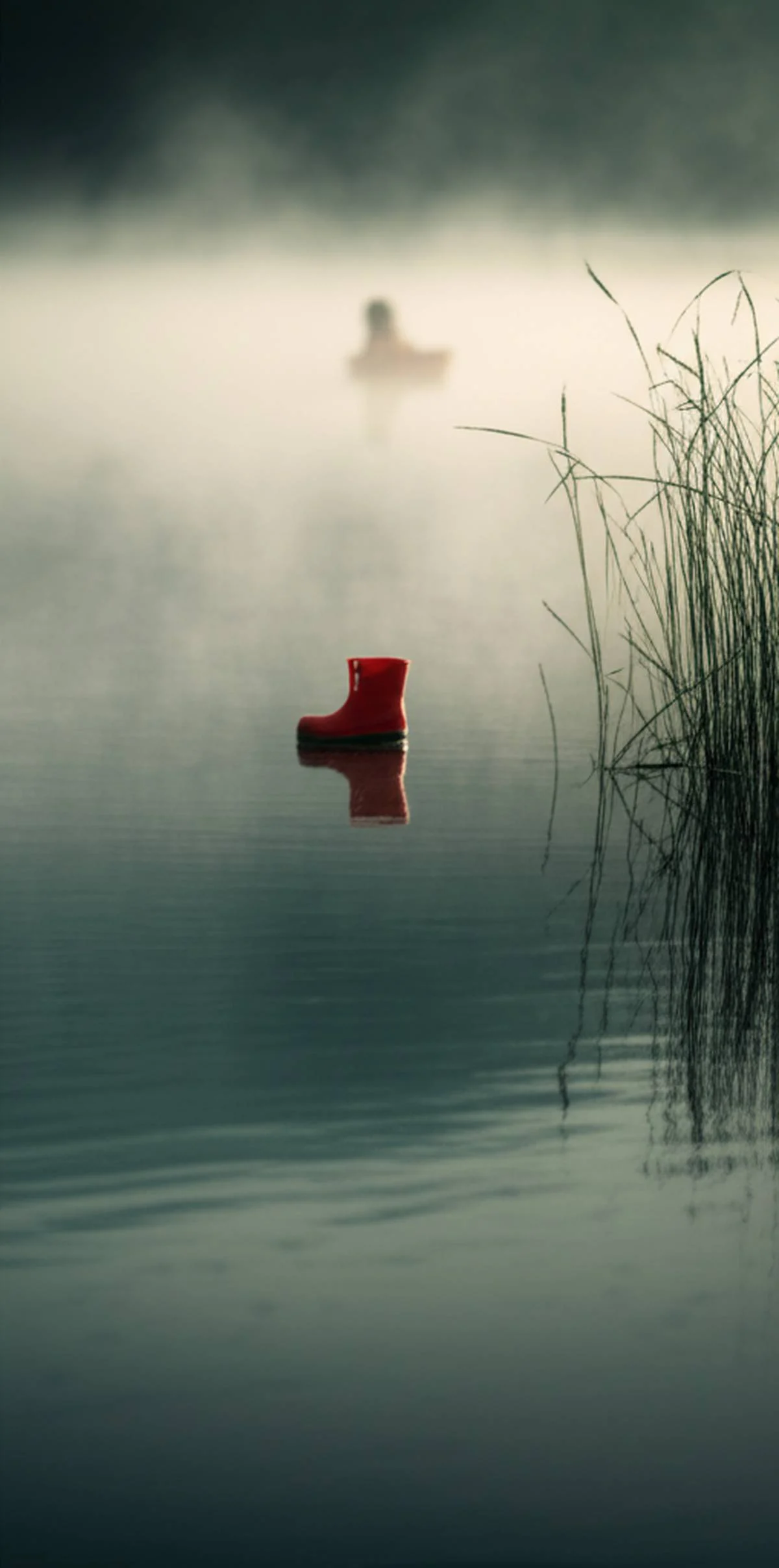 خلاصه کامل کتاب به آب نزدیک نشو دخترم (جان برنینگهام)